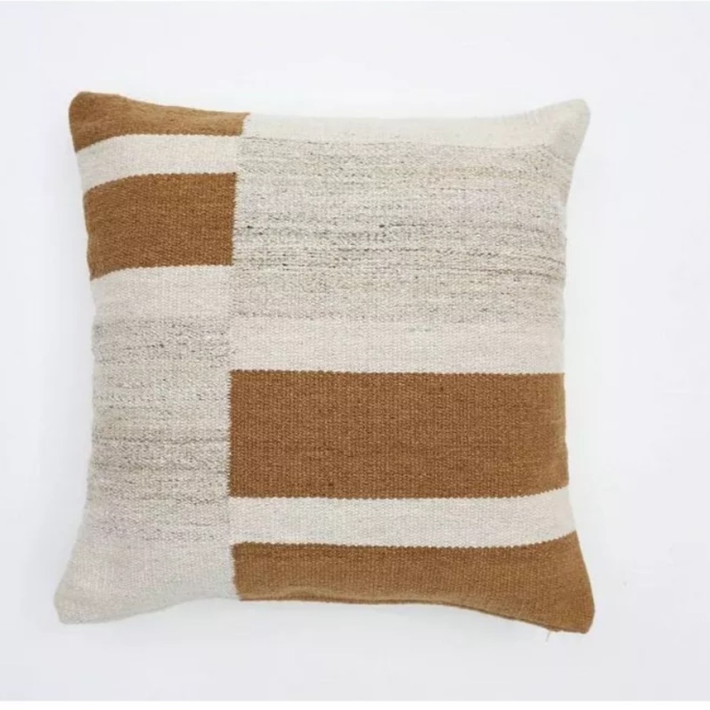 NWT THRESHOLD Oversized Blocked Woven Square Throw Pillow Neutral 24 x 24